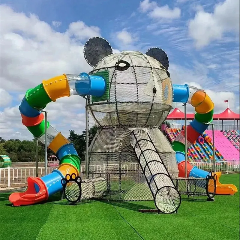 网熊猫 — 孩子从熊猫的耳朵钻进去，从爪子里滑出来。